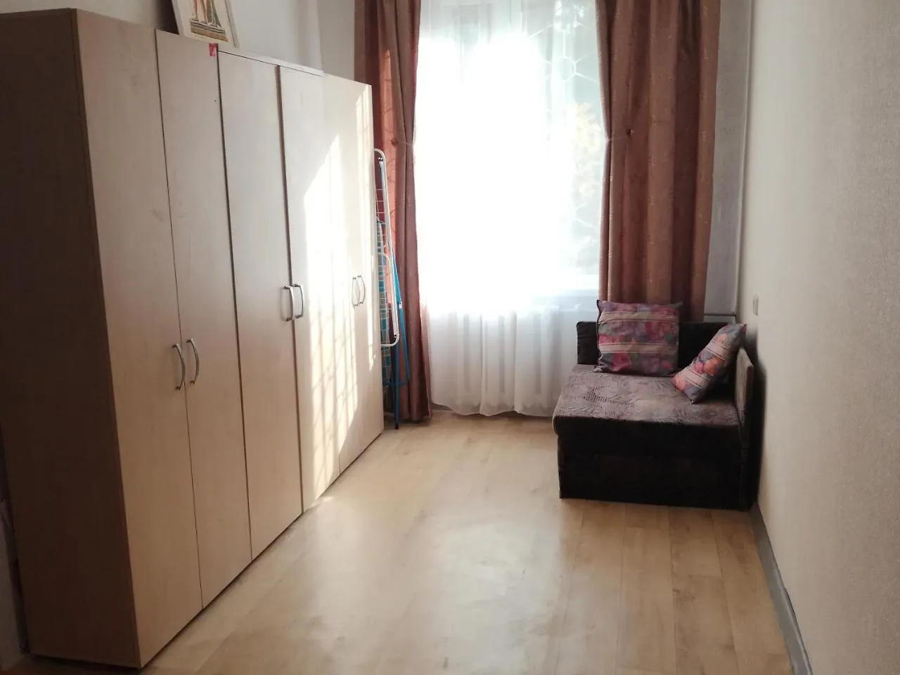 Standard Apartment On Umanskaya 基輔