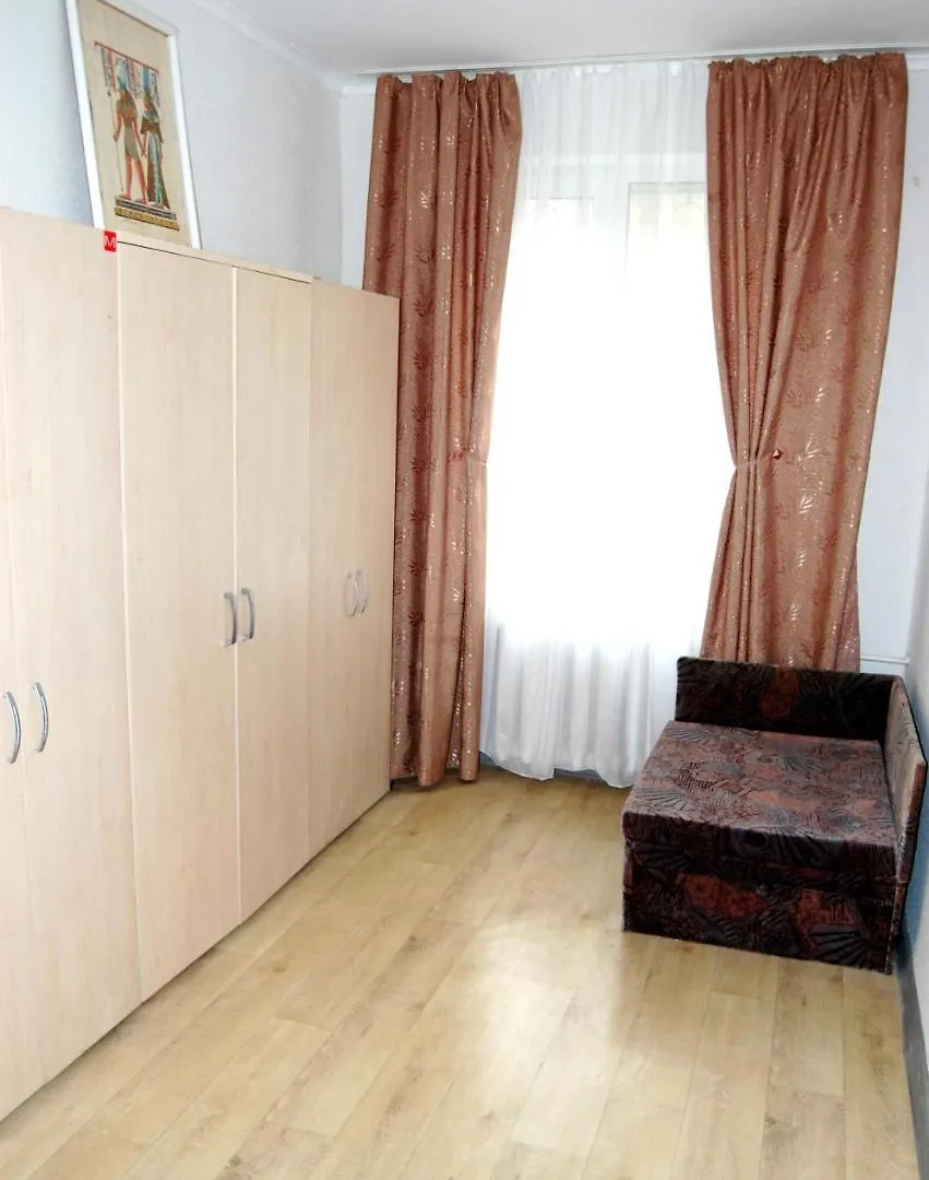 Standard Apartment on Umanskaya Kiev Ukrayna
